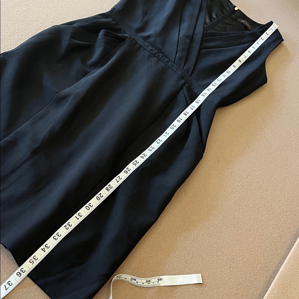 The Limited - Picture 7 of 10